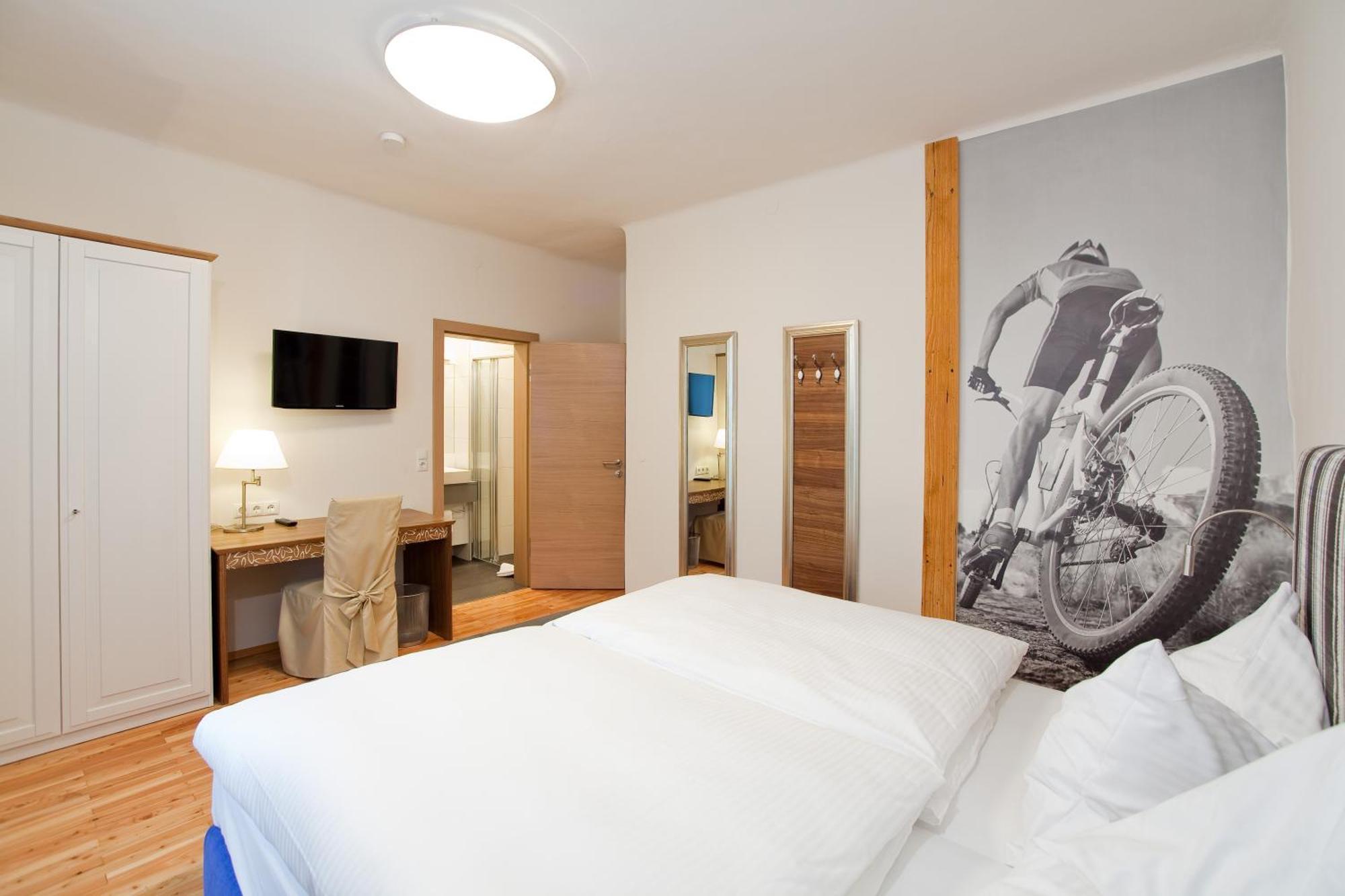 Gasthof Restaurant Zum Brauhaus Hartberg Room photo
