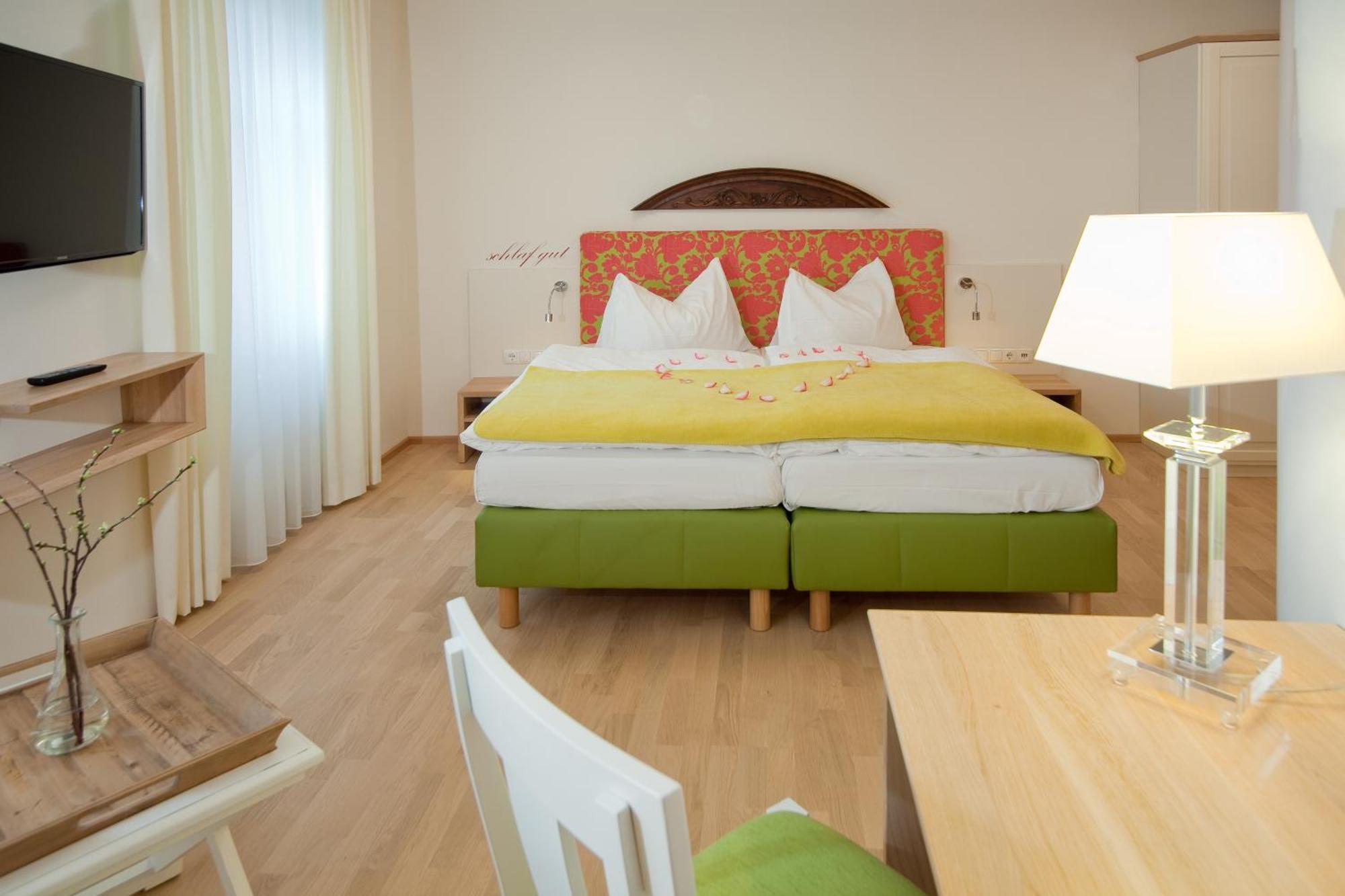 Gasthof Restaurant Zum Brauhaus Hartberg Room photo